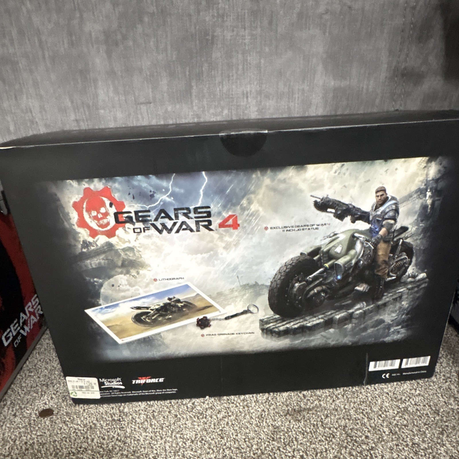 Triforce Gears of War 4 JD Fenix on Bike Statue Collector’s Edition 2016