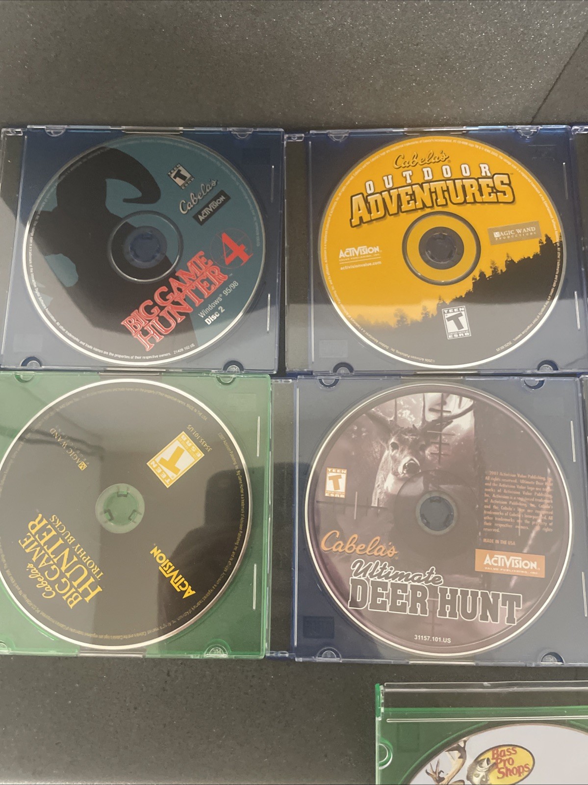 Lot of 28 PC Shooting Games, Cabelas Game Hunter, Trophy Hunter, Safari Etc.