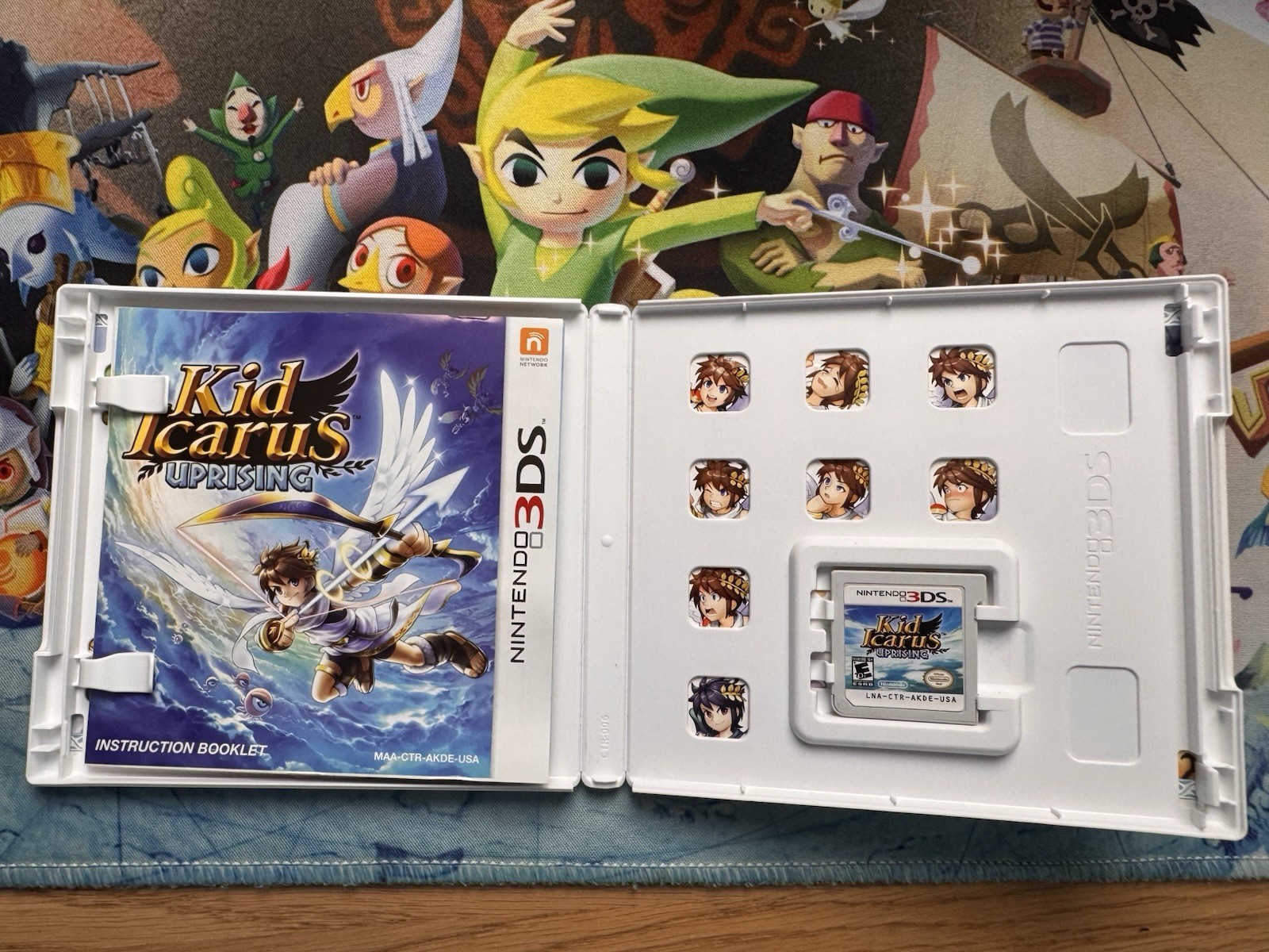 Kid Icarus Uprising (Nintendo 3DS) XL 2DS Game w/Case, Manual, Cards