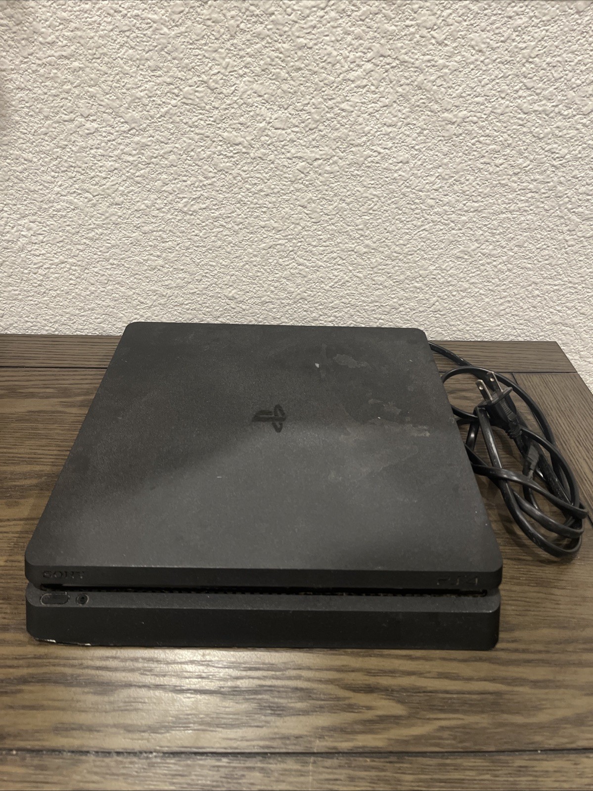 Sony PlayStation 4 Slim Game Console CUH-2215B w/Power Cable (Read)
