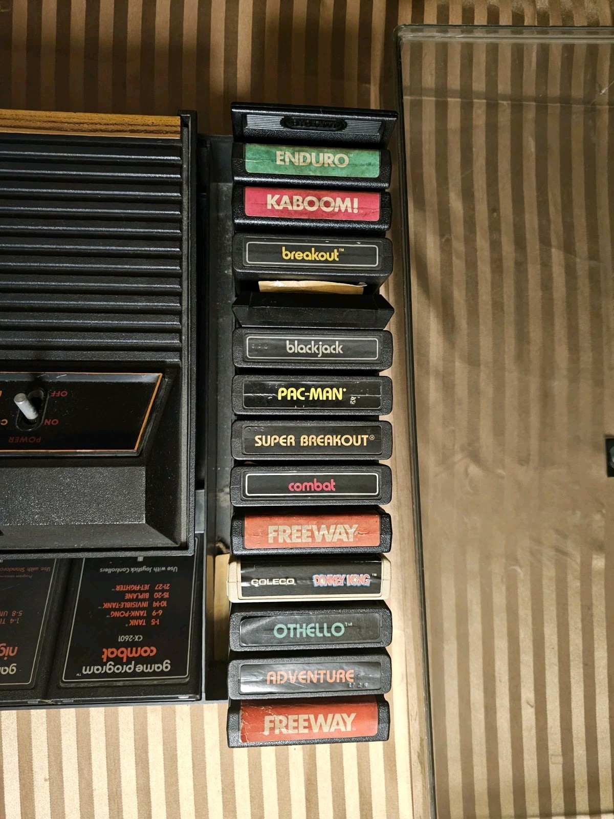 ATARI BUNDLE WITH SYSTEM, CONTROLLERS, CASE, GAMES, BOOKS, HOOKUPS CX-2600A