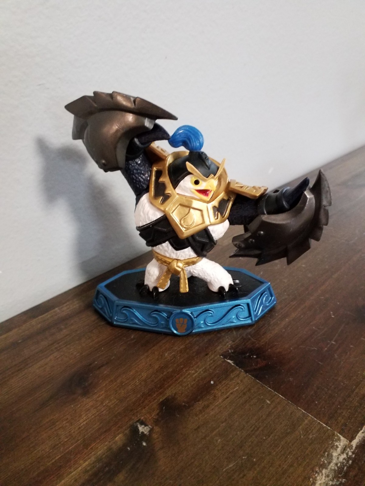 Skylanders Imaginators Lot Of 5: Master King Pen, Golden Queen, Crystals