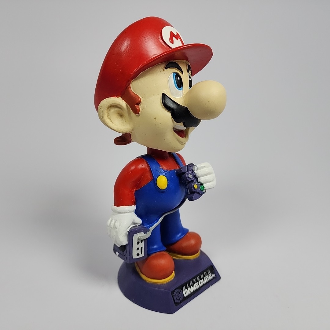 Nintendo GameCube Mario Bobblehead Figure 2002 Target Exclusive Limited Edition