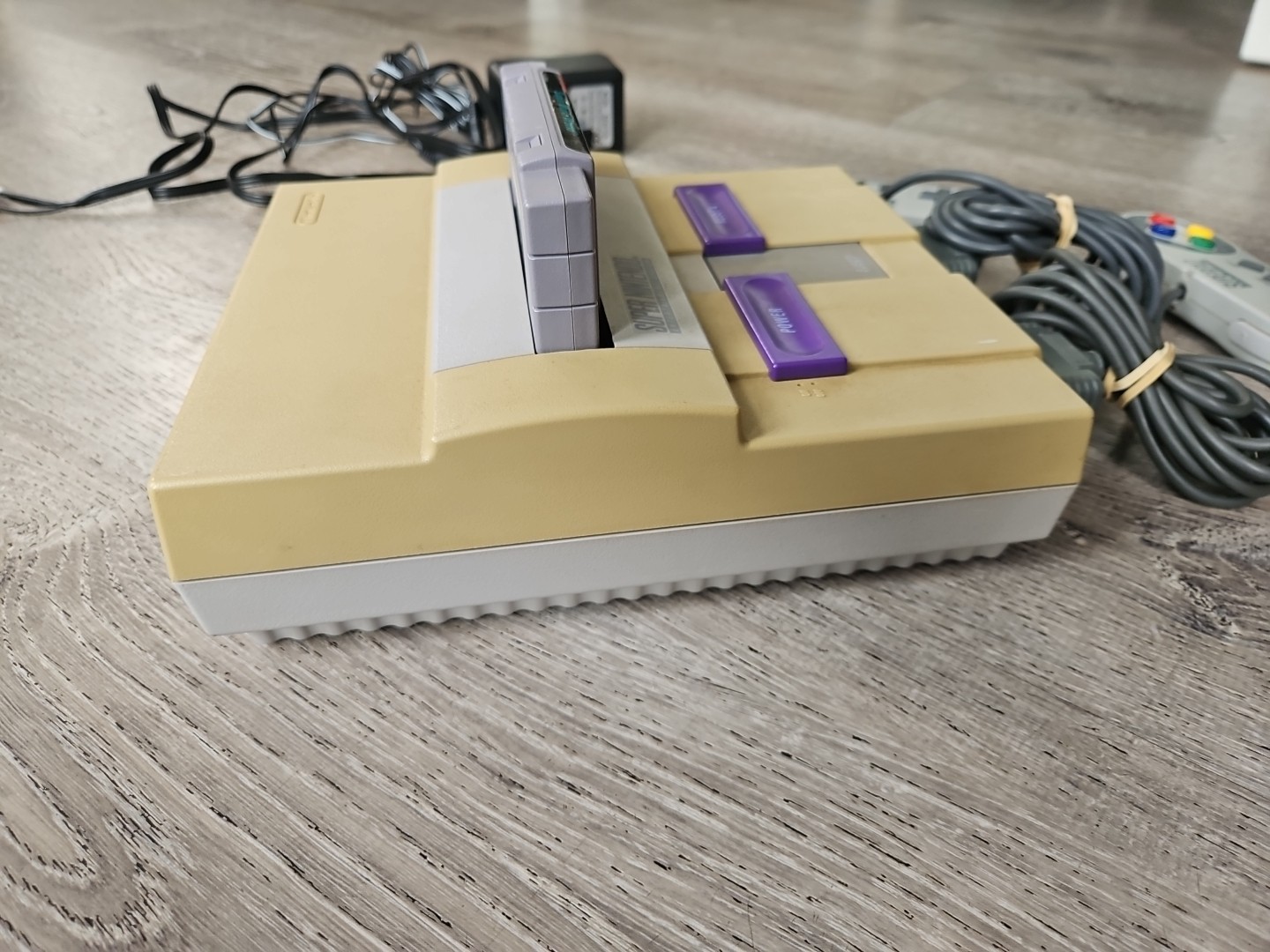 SNES Original Console Power / Av Cables 2 Controllers + Super Mario World