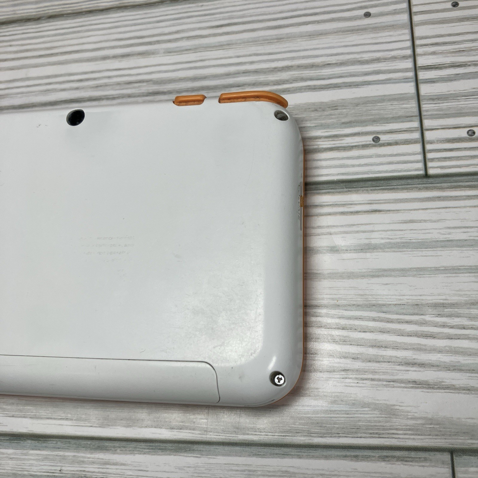 New Nintendo 2DS XL White & Orange TESTED & WORKING W/ Charger Stylus Mario Kart