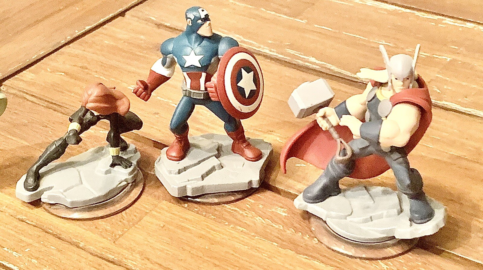 Disney infinity six characters nighthawk Hulk Captain America Thor￼