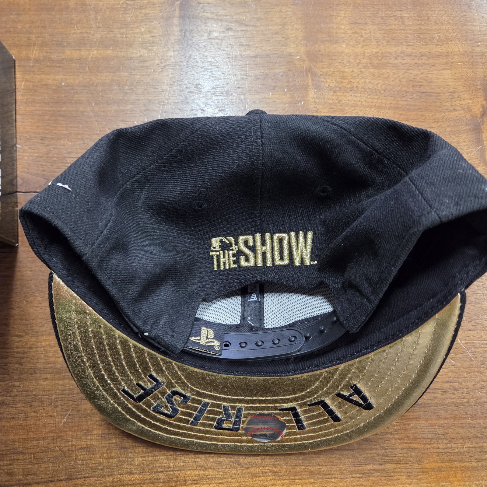 MLB The Show 18 all rise cib ps4 MVP Edition With Hat – MINT NM