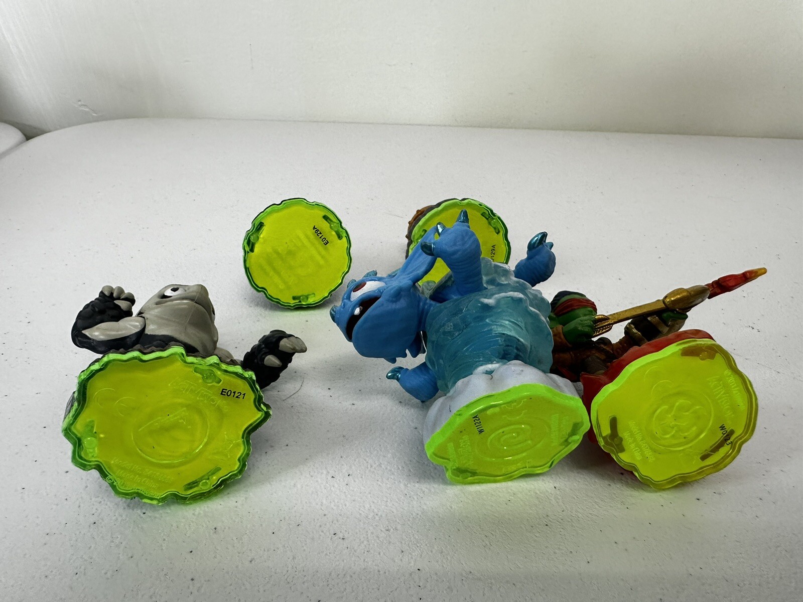 Skylanders Spyro’s Adventure and one unsure Figures – Set Of 5 Green Base