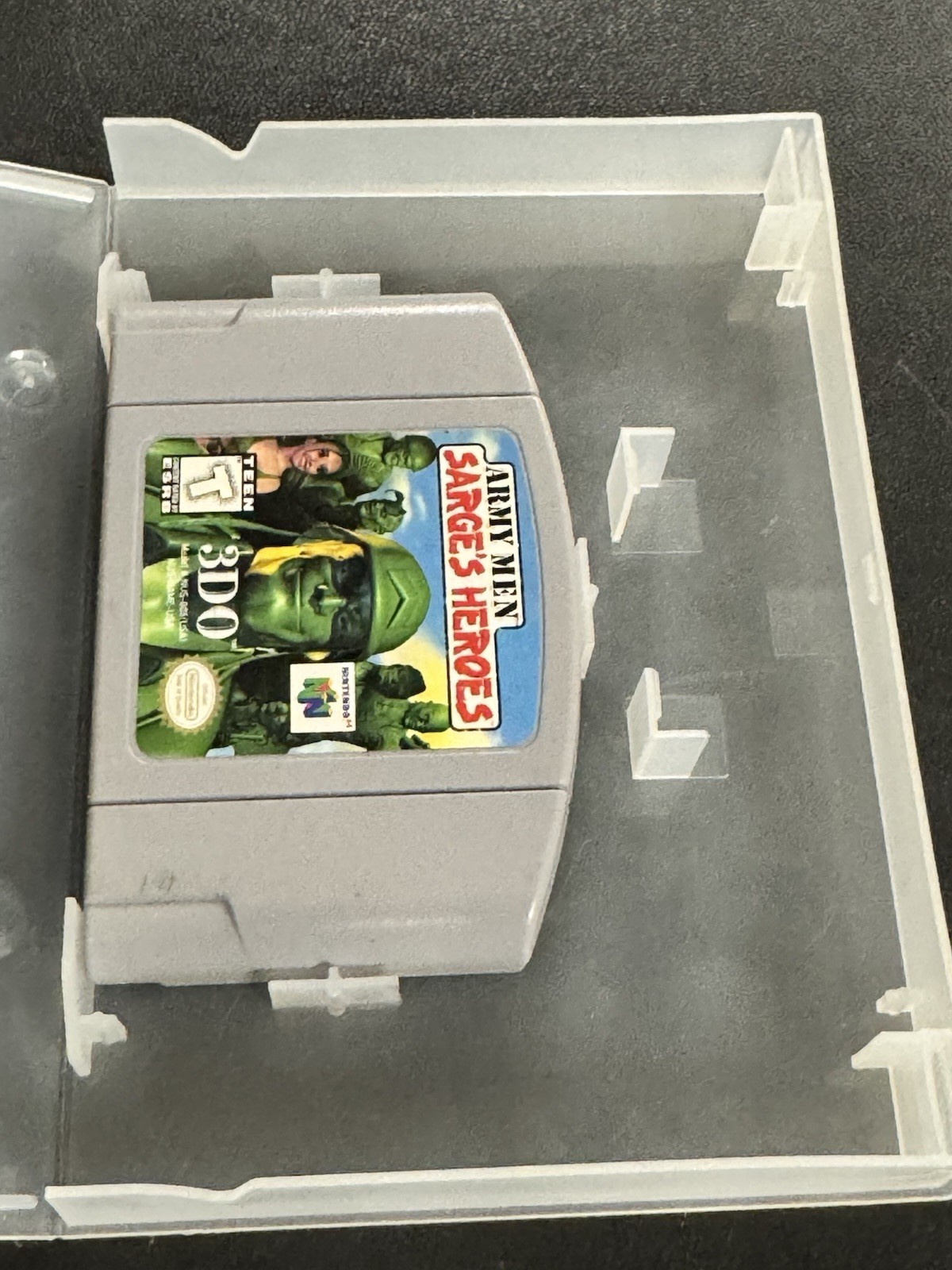 Army Men: Sarge’s Heroes (Nintendo 64, 1999) w/ Manual + N64 Clamshell Case