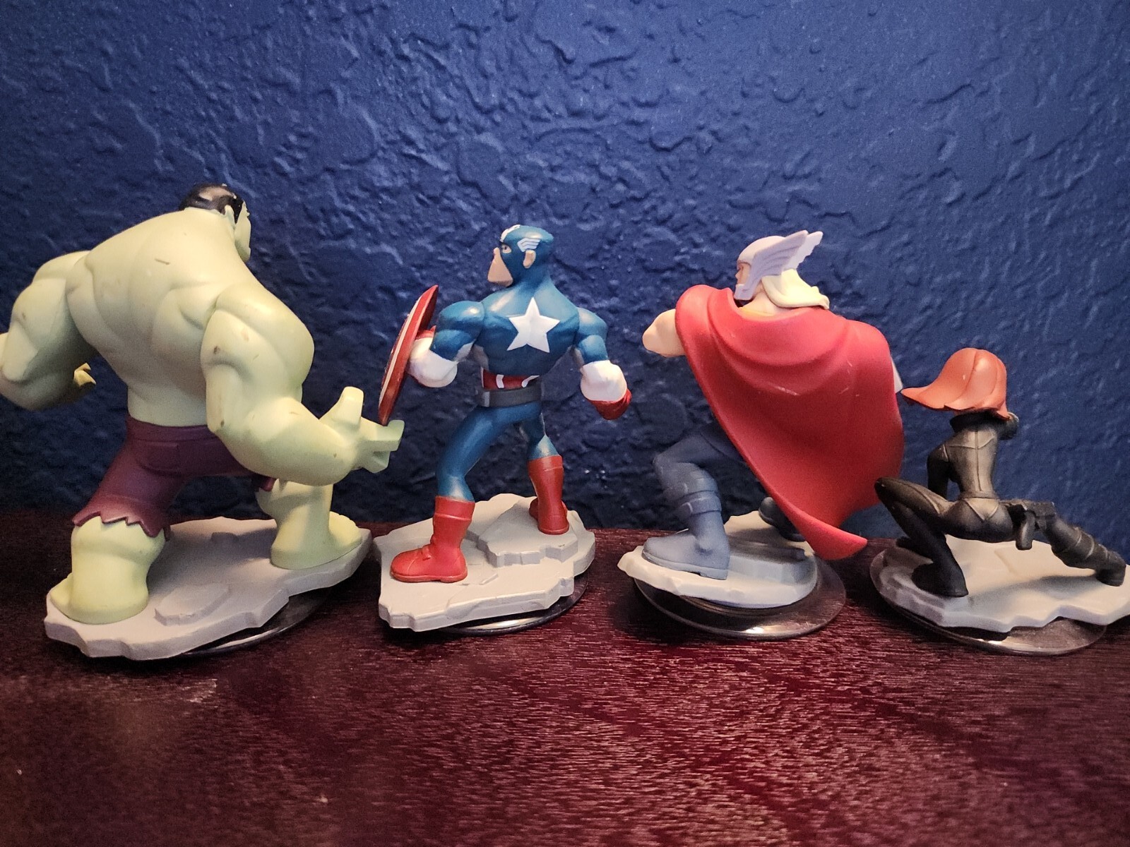 Disney Infinity figures 3.0 Hulk, Captain America, Thor, and Black Widow