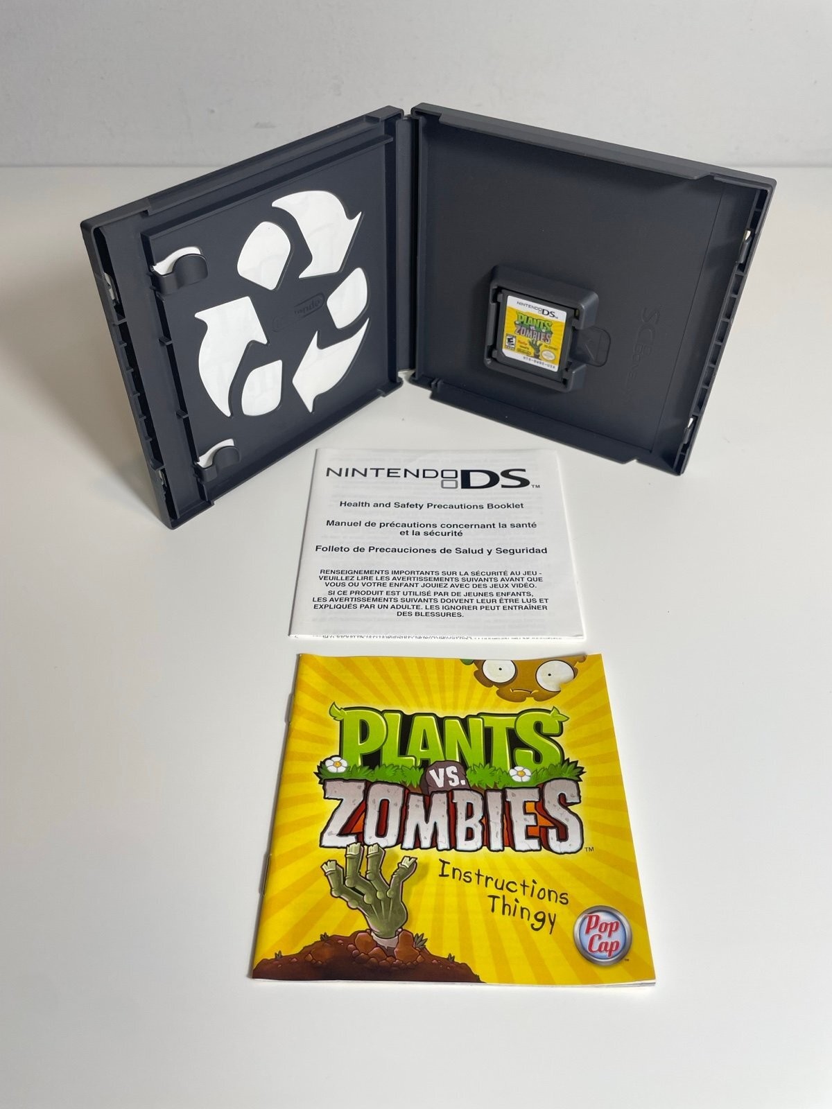 Plants vs Zombies Nintendo DS CIB Complete Excellent Tested