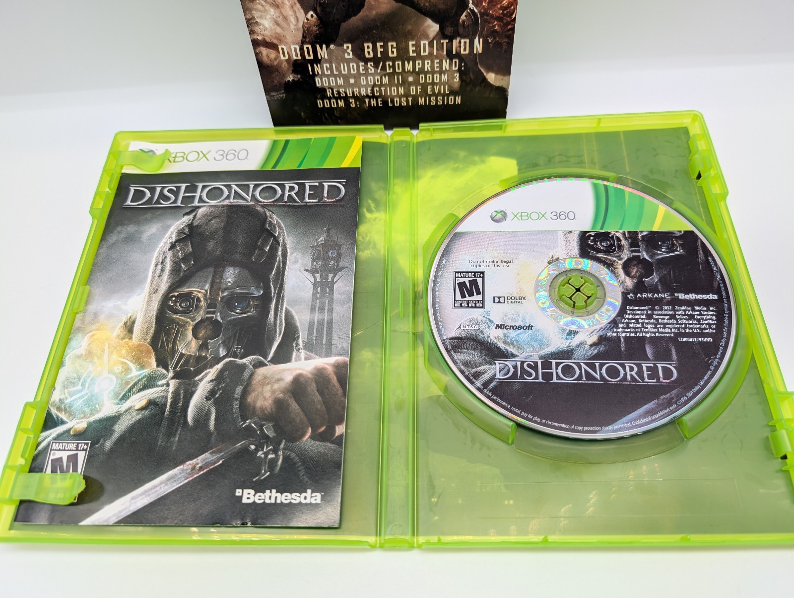 Dishonored (Microsoft Xbox 360, 2012) NEAR MINT W/MANUAL! MAIL IT TOMORROW!