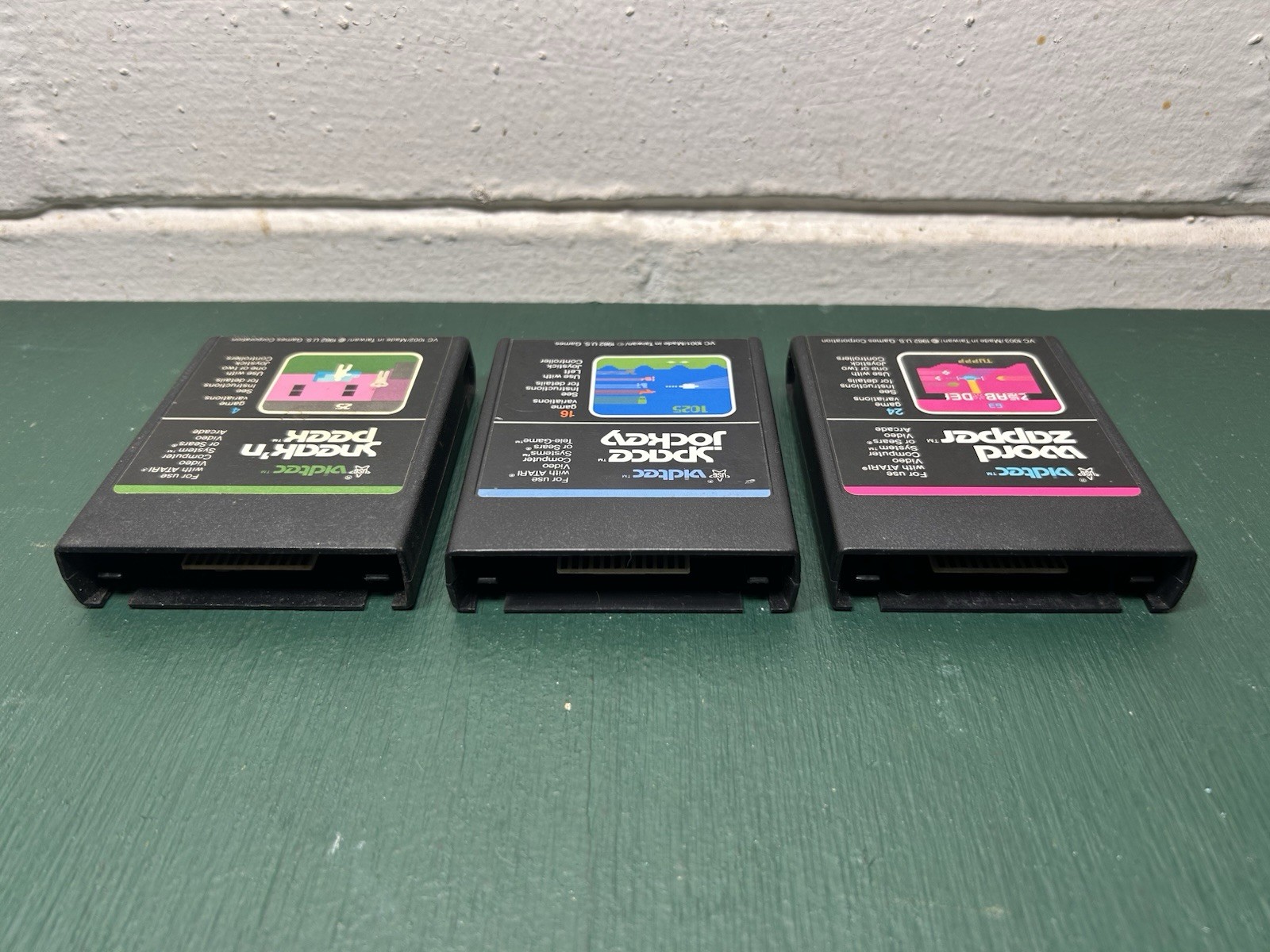 US GAMES VIDTEC Atari 2600 3 Game Lot – Word Zapper, Space Jockey & Sneak’n Peak