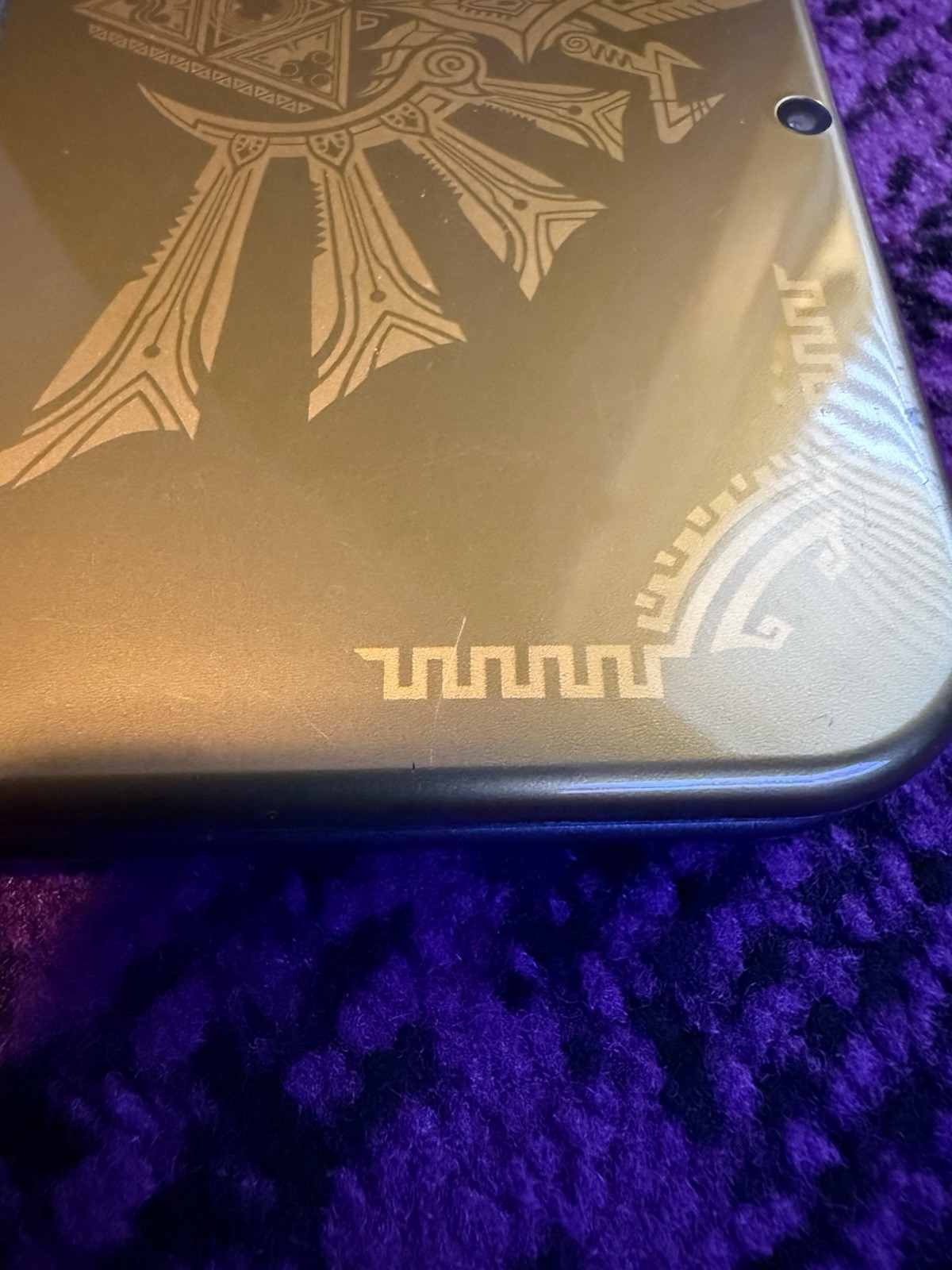 Nintendo New 3DS XL Hyrule Edition With Stylus (RED-001)