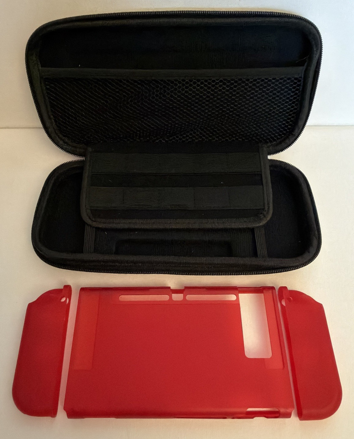 Nintendo Switch Hard Shell Carrying Case Bundle w/ Wolfe Slim Shell Case