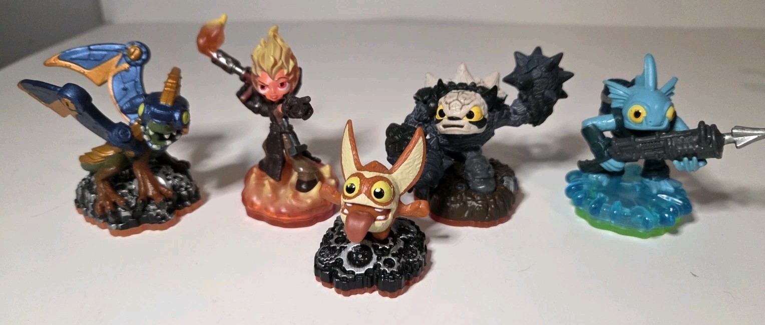 Skylander Lot Of 5 Trigger Snappy Fist Bump Torch Drobot Gill Grunt Activision