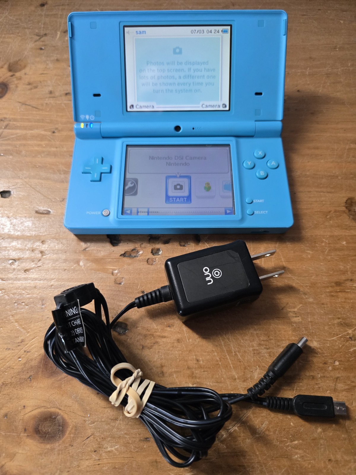 Nintendo DSi TWL.001 Teal Blue Video Game Handheld System W/Charger WORKING