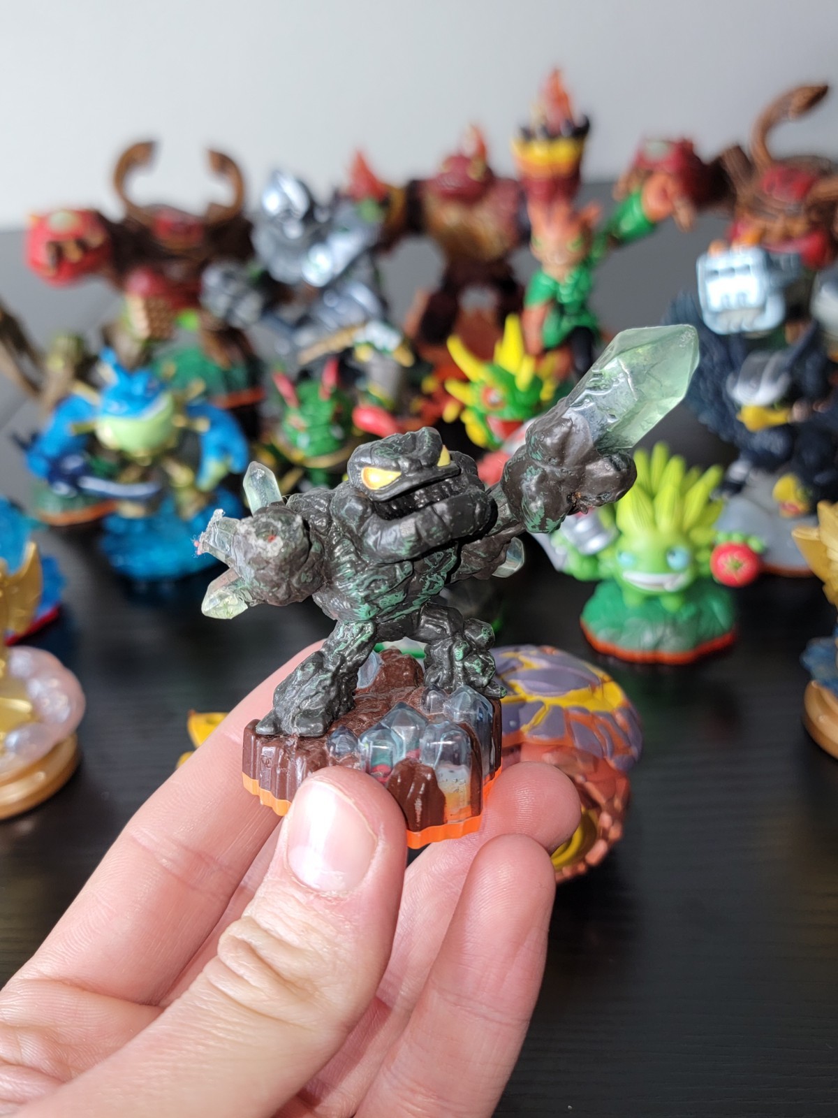 🔥Activision Skylanders Mixed Lot of 19 Collectible Figures (Some Damage)🔥