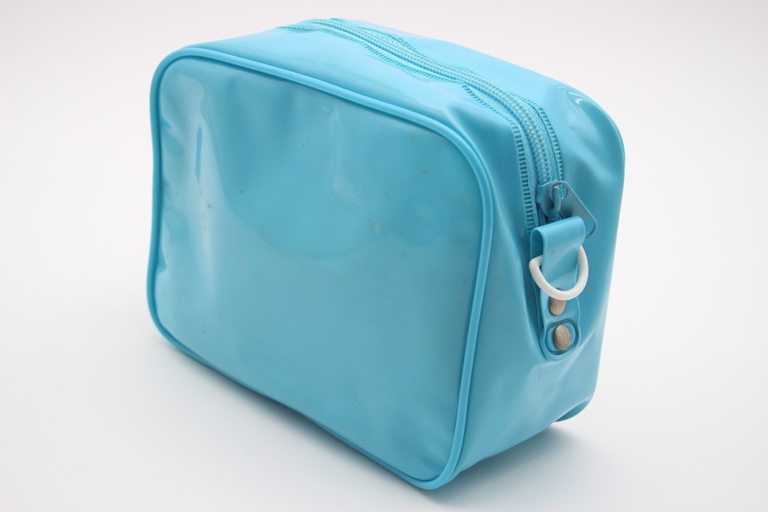 Pokemon Reshiram & Zekrom Carrying Case / Pouch w/ Victini Plushy for 3DS XL