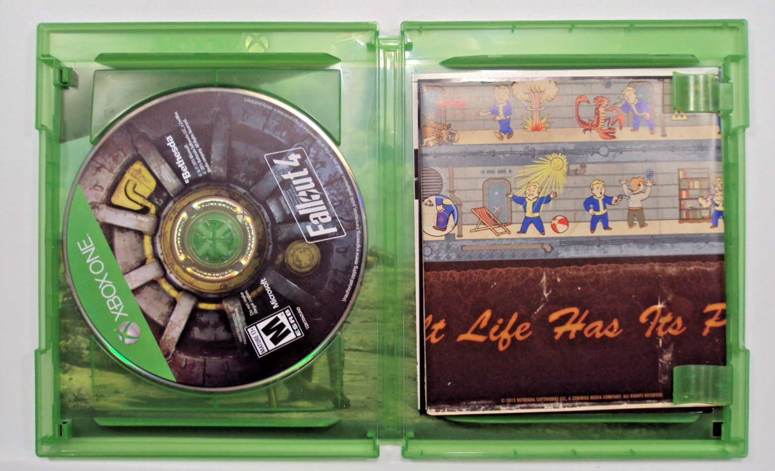 Fallout 4- XBOX One, (Game, inserts, poster) Used, Tested, Free S/H