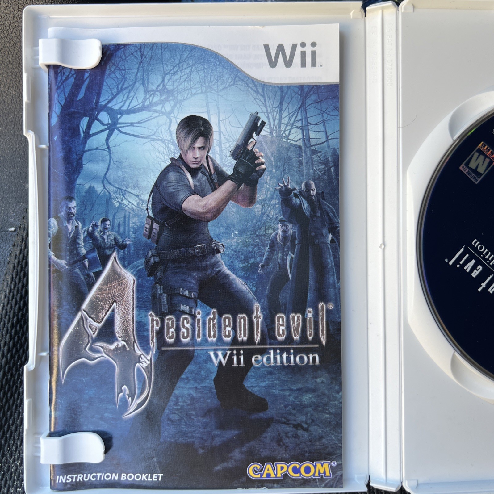 Resident Evil 4 — Wii Edition (Nintendo Wii, 2007) w Case and Manual
