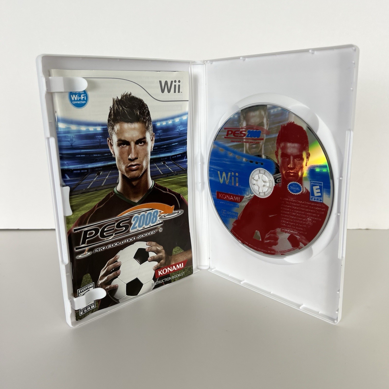 Pro Evolution Soccer 2008 (Nintendo Wii, 2008) Complete CIB