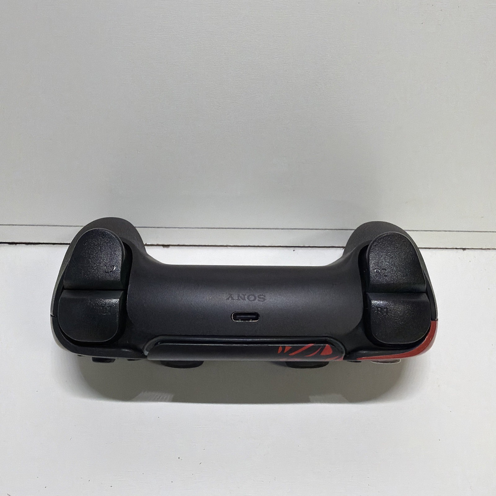 Sony DualSense Wireless Controller – Spider-Man 2 Limited Edition