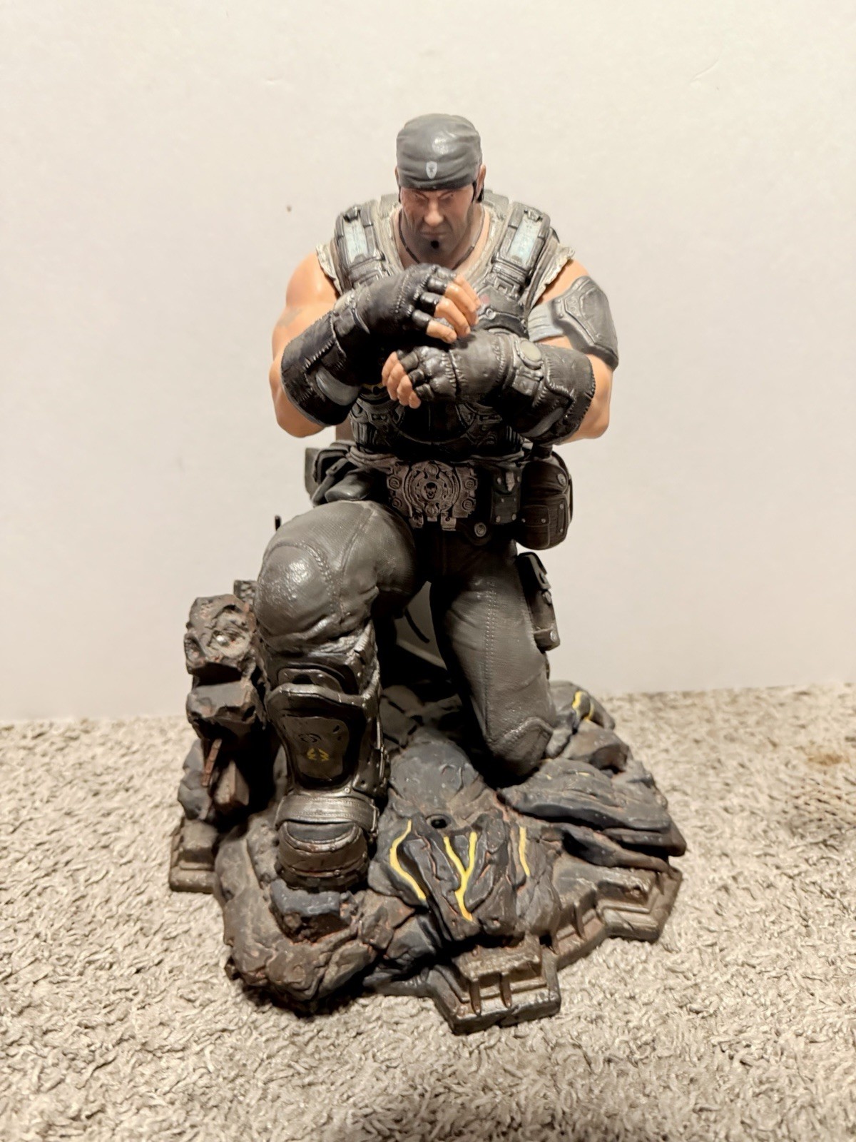 Gears of War 3 Marcus Fenix Collectors Figure Statue MISSING RIFLE
