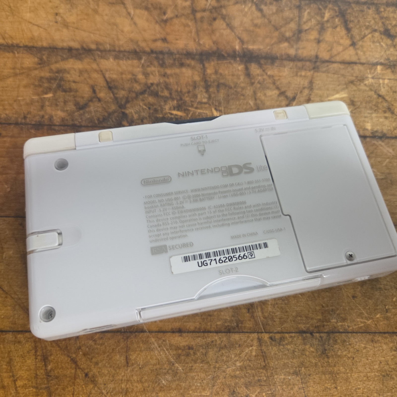 Nintendo DS Lite Polar White Handheld System Console w/ Wi-Fi Capability USG-001