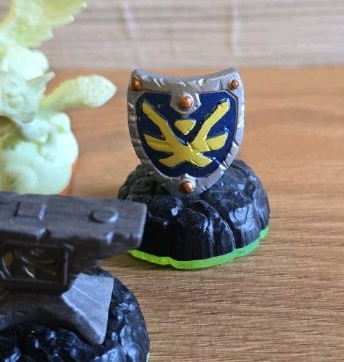 Activision Skylander Figures Lot of 6! Lava Barf Fire Kraken Scorp Flashwing M11
