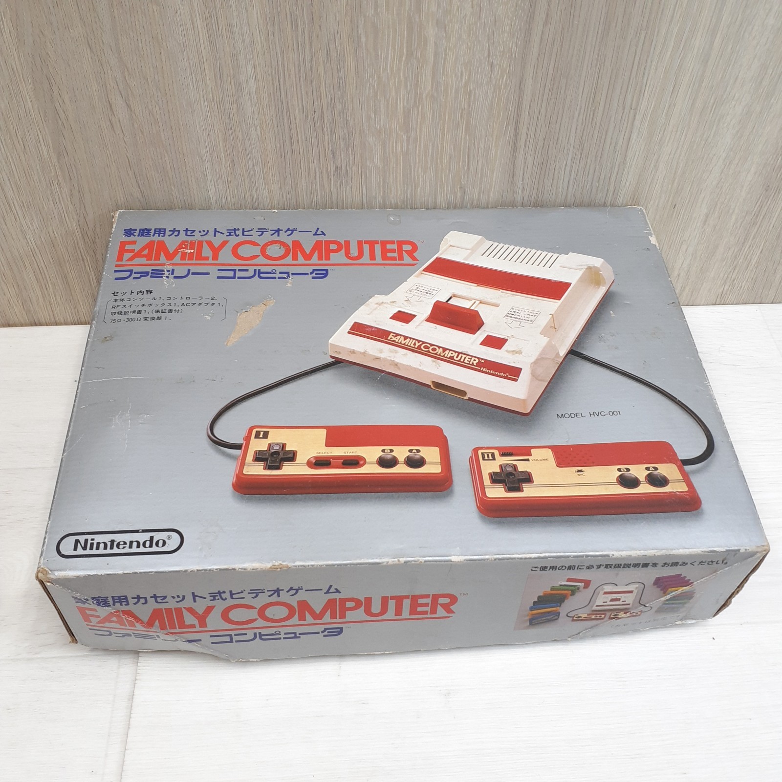 Japanese Famicom NES Console in Box CIB with Super Mario Bros HVC-001 Nintendo