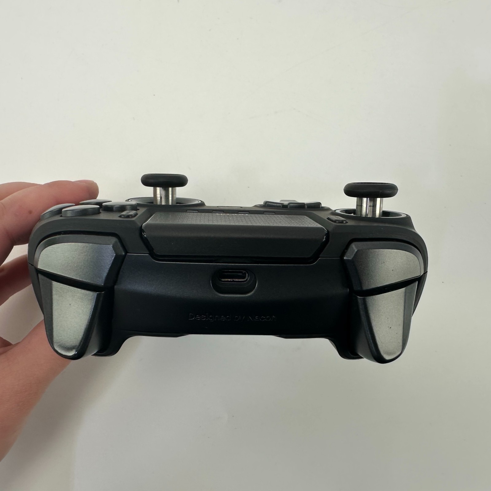 NACON Revolution Unlimited Pro Controller for PS4/PC w/ Case Wired or Wireless