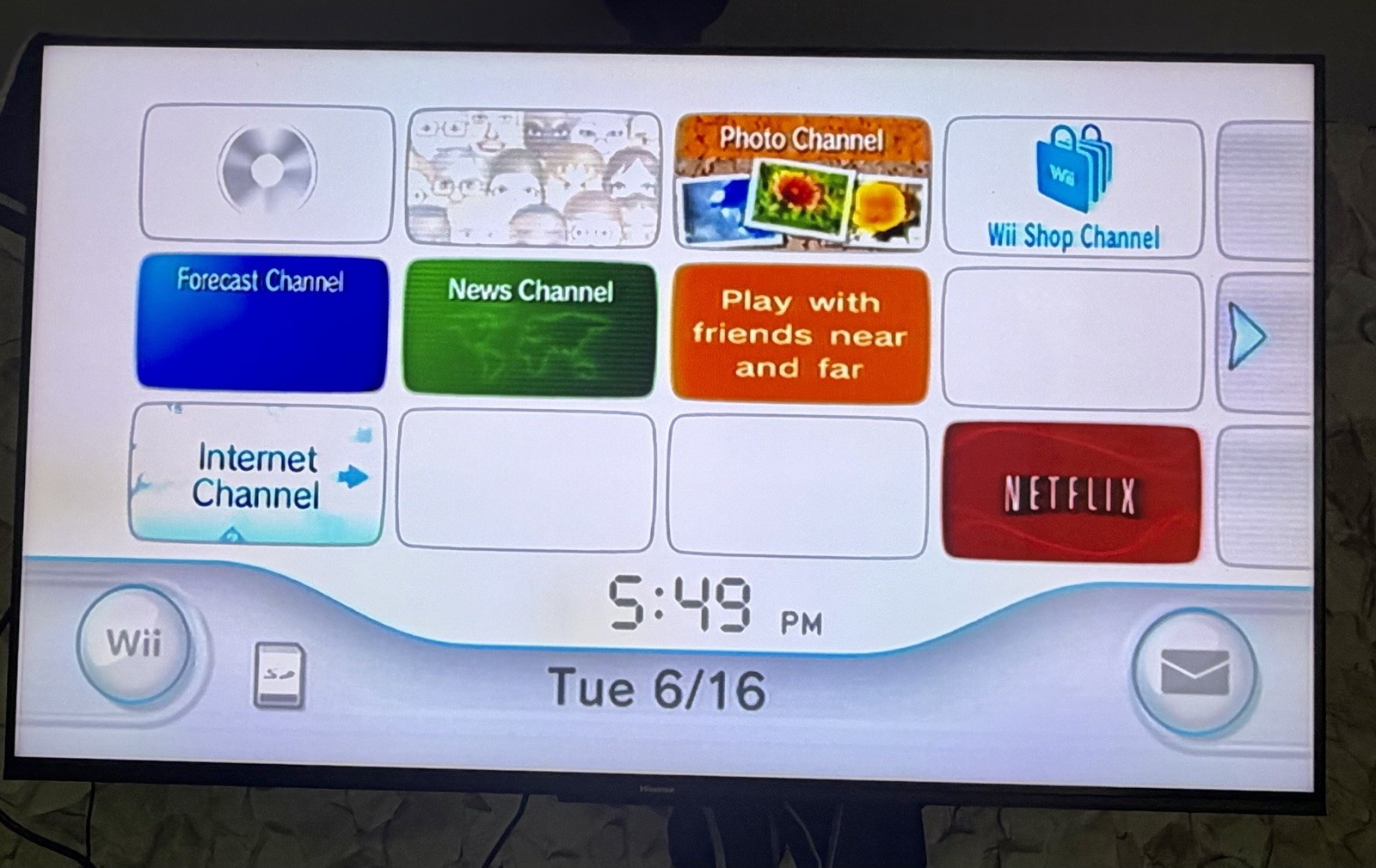 Nintendo Wii RVL-001 Bundle 2 MotionPlus Remotes Wii Sports Sealed Tested