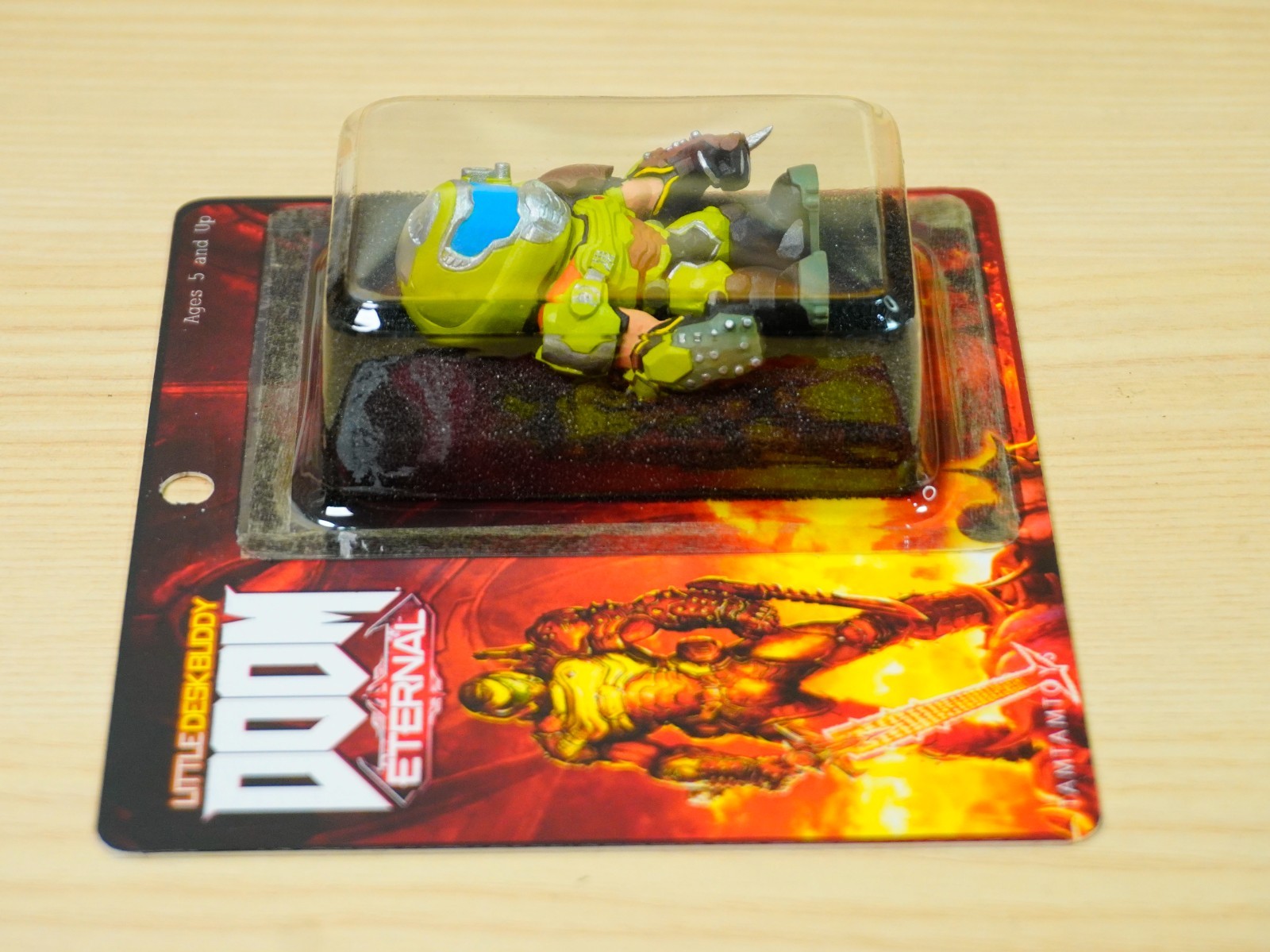 Handmade DOOM Eternal Resin Figure – With CARDBOARD Package – Little Desk Buddy