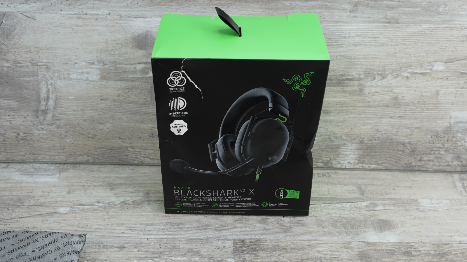 Razer Blackshark V2 X Gaming Headset – Black – Wired – Over-Ear/DAMGE BOX
