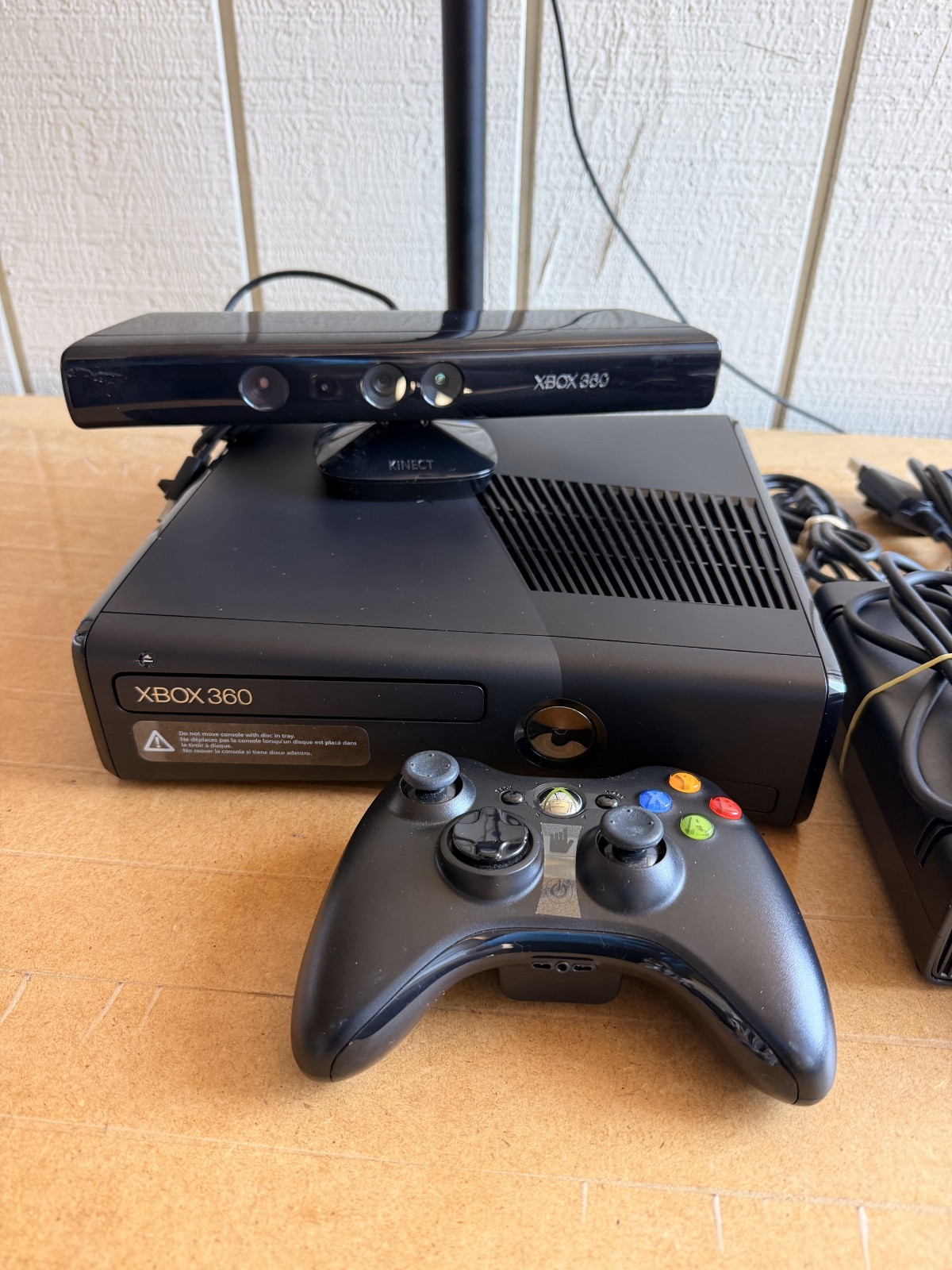 Xbox 360 S – 500GB HDD – 70 Games + SNES + SEGA Games – Repasted and Serviced