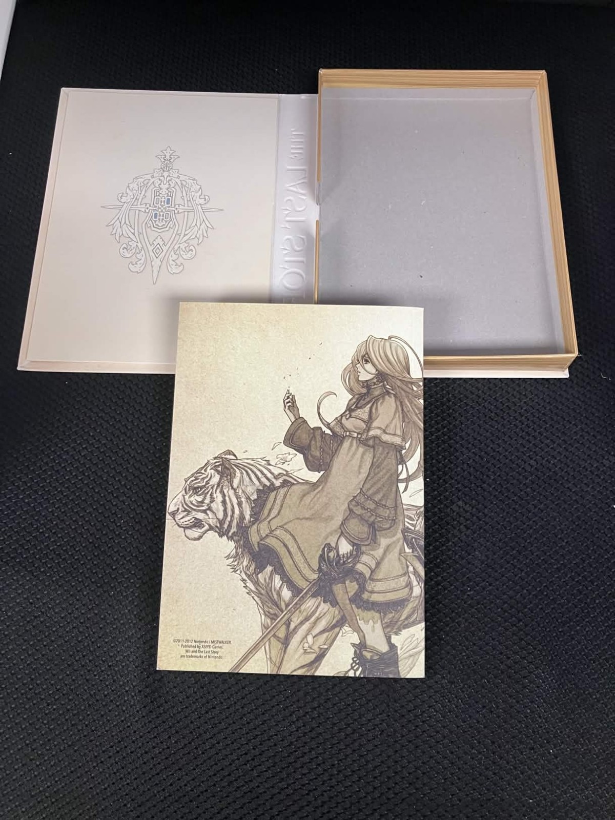 The Last Story Nintendo Wii 2012 Box and Art Book Only, NO GAME