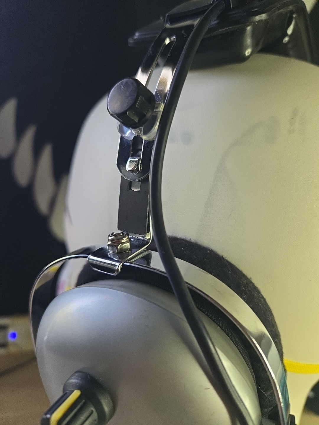 Track Scan Premium Nascar Noise Reduction Head Phones Black and Gray Tested