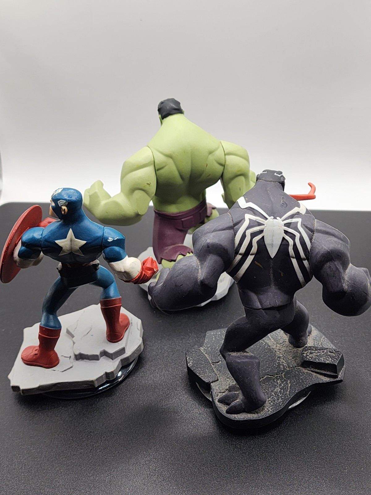 Disney Infinity 2.0 Figures Lot of 3 Venom Hulk Captain America Marvel Figures