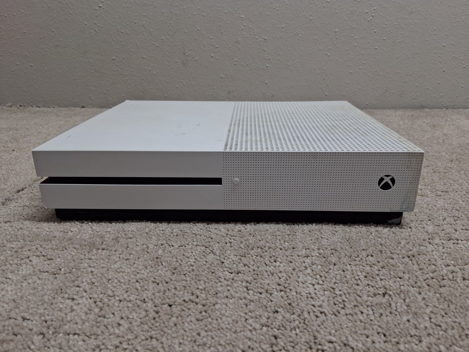 Microsoft Xbox One S White Model 1681 Powers On But HDMI Port Isn’t Working
