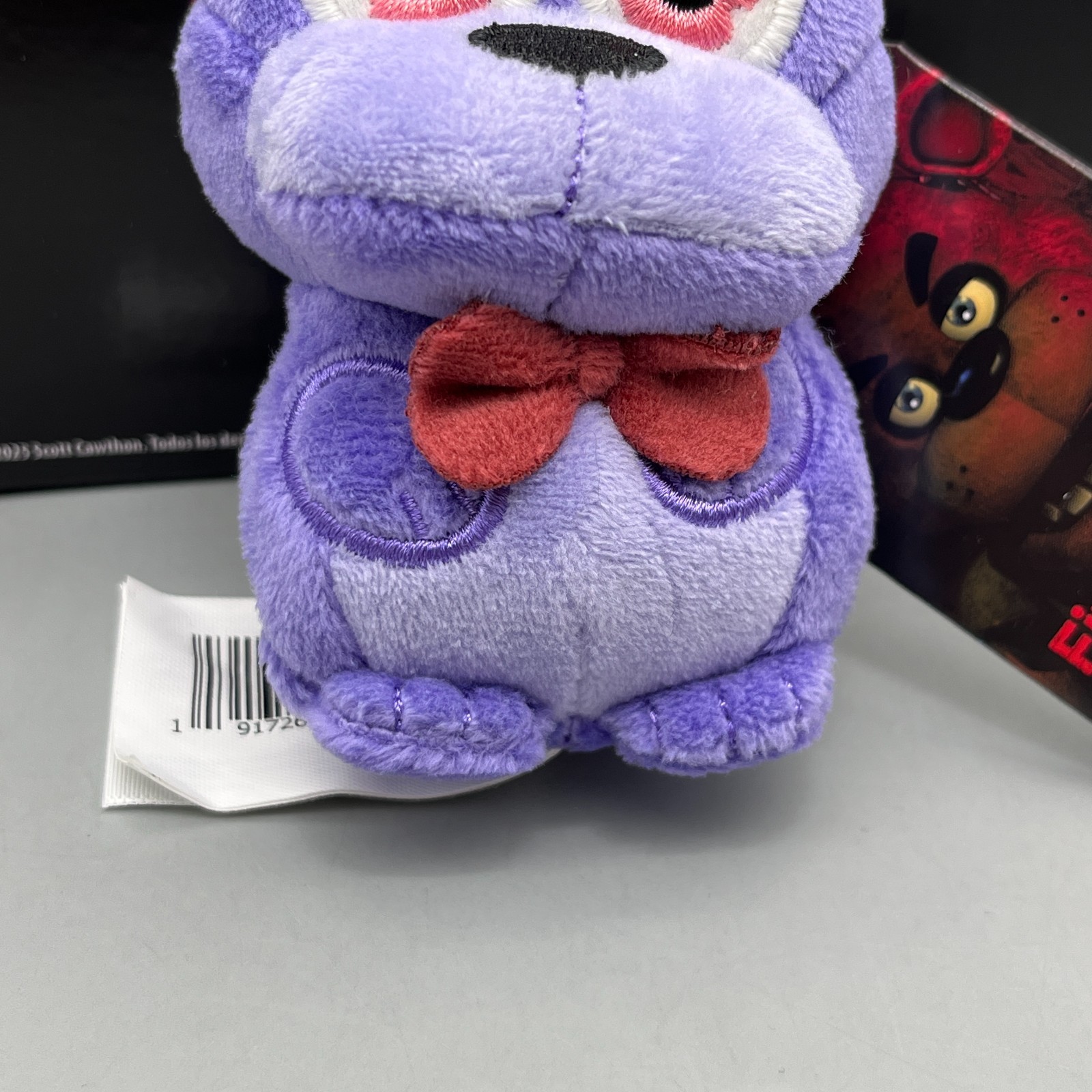 Jazwares FNAF 2025 4″ Mini Plush Set 5 GLOW EYES Freddy Bonnie Chica Foxy Golden