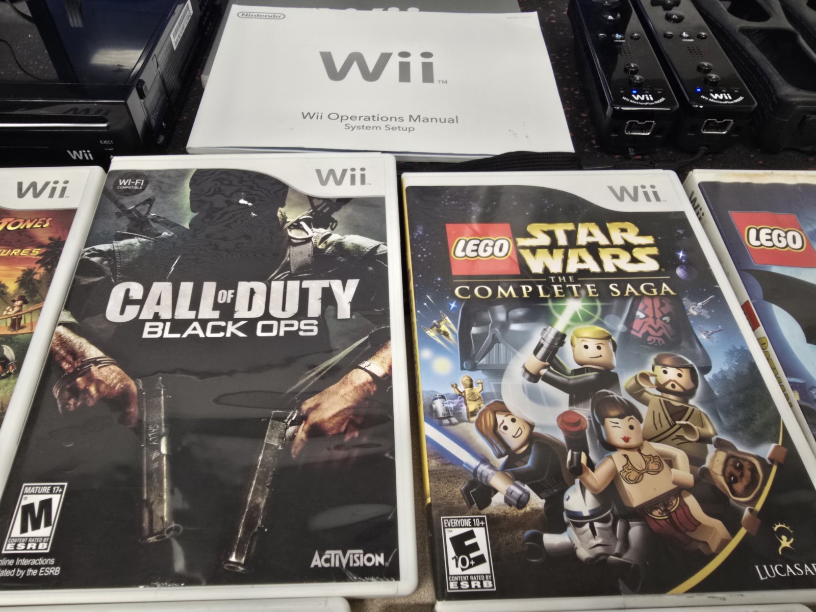 Nintendo Wii Game System RVL-101(USA) Black Bundle w/ Motion Plus & Super Mario