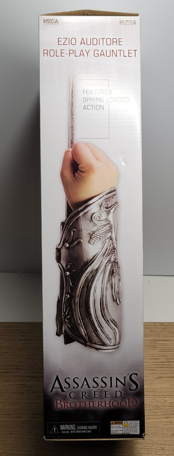 Assassin Creed Brotherhood Ezio Role Playing Spring-Action Gauntlet COSPLAY