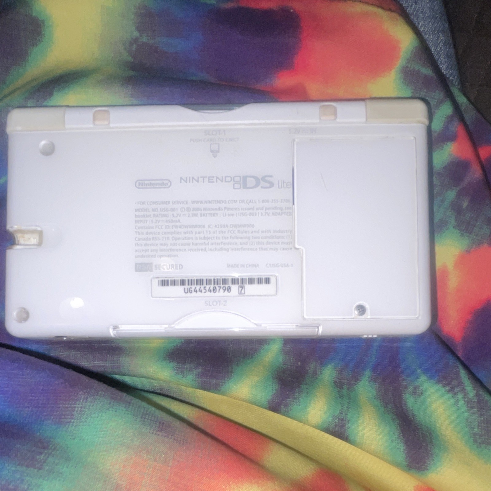 Nintendo DS Lite White Dual Screen Handheld Console NTSC-U/C USG-001