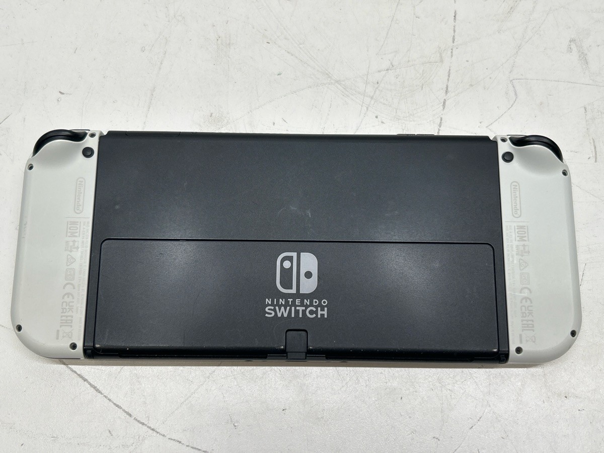NINTENDO SWITCH HANDHELD – OLED – HEG-001 (P28020309)