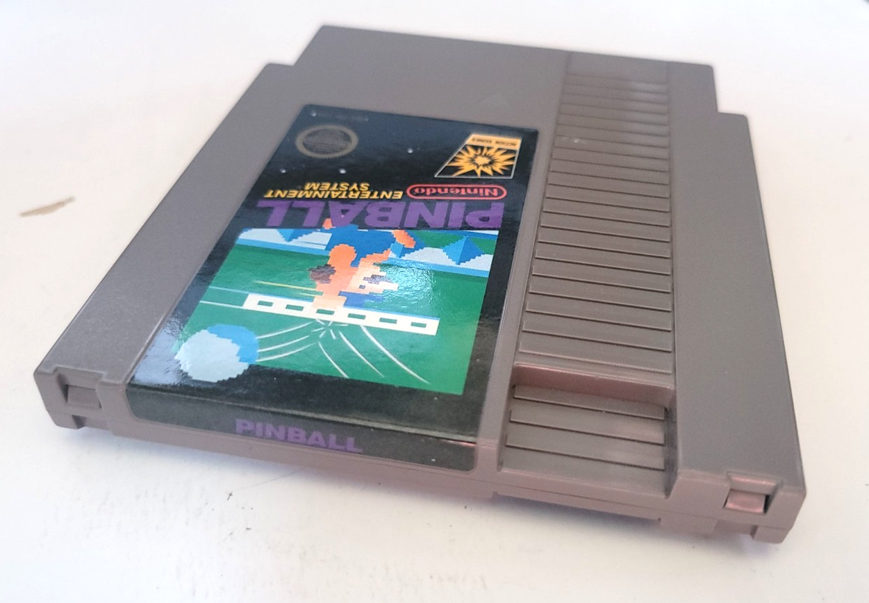 Vintage NES 1985 Pinball Round Seal Three Screw Cartridge Nintendo Box Fair Cond
