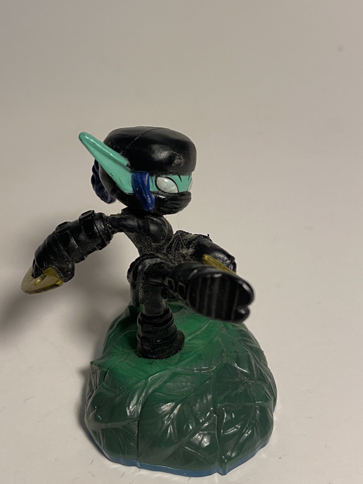 2013 Skylanders ninja Stealth Elf Figure by activision blue base multi platform