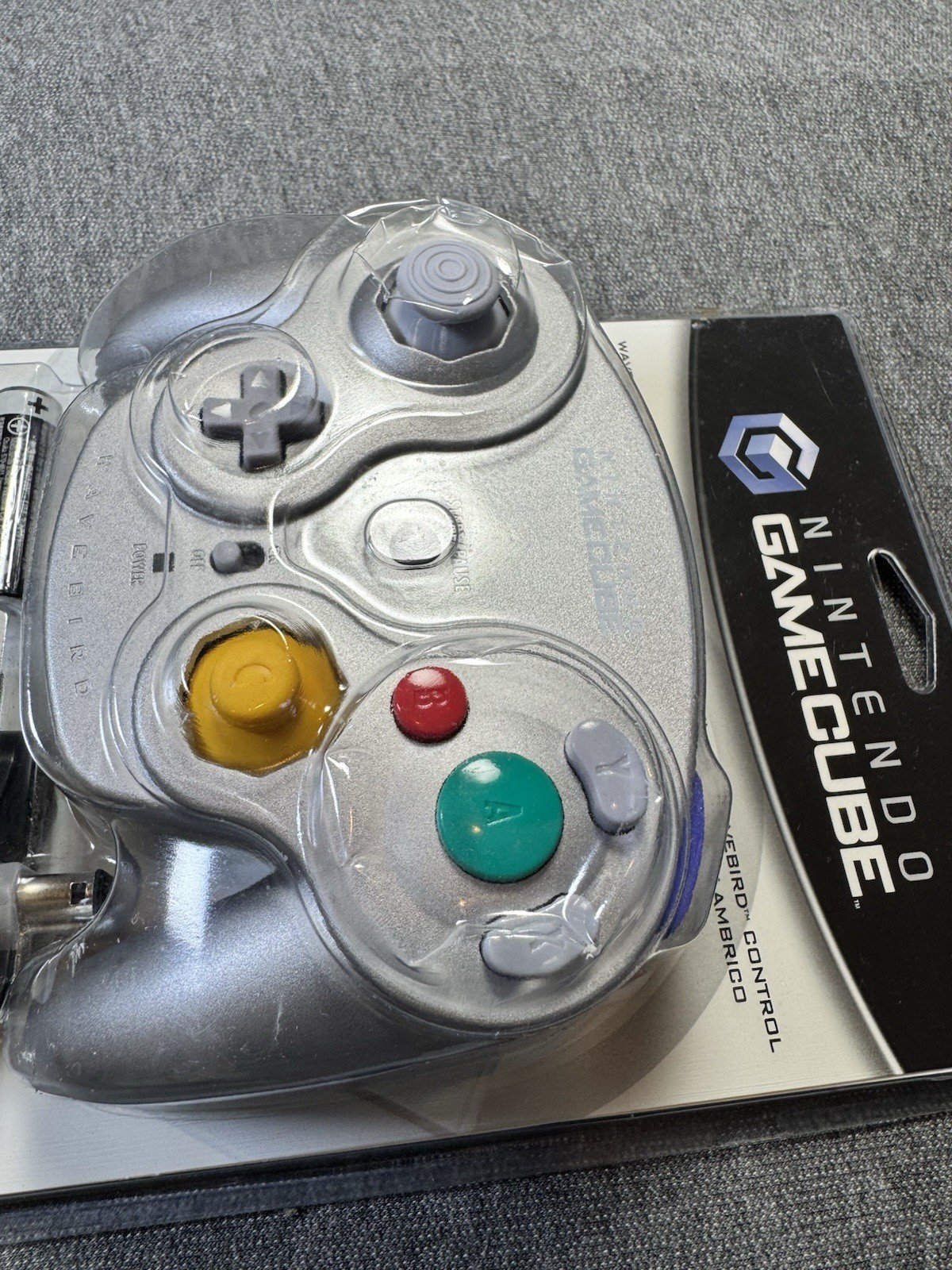 Nintendo GAMECUBE WAVEBIRD Wireless Controller PLATINUM Genuine Factory Sealed