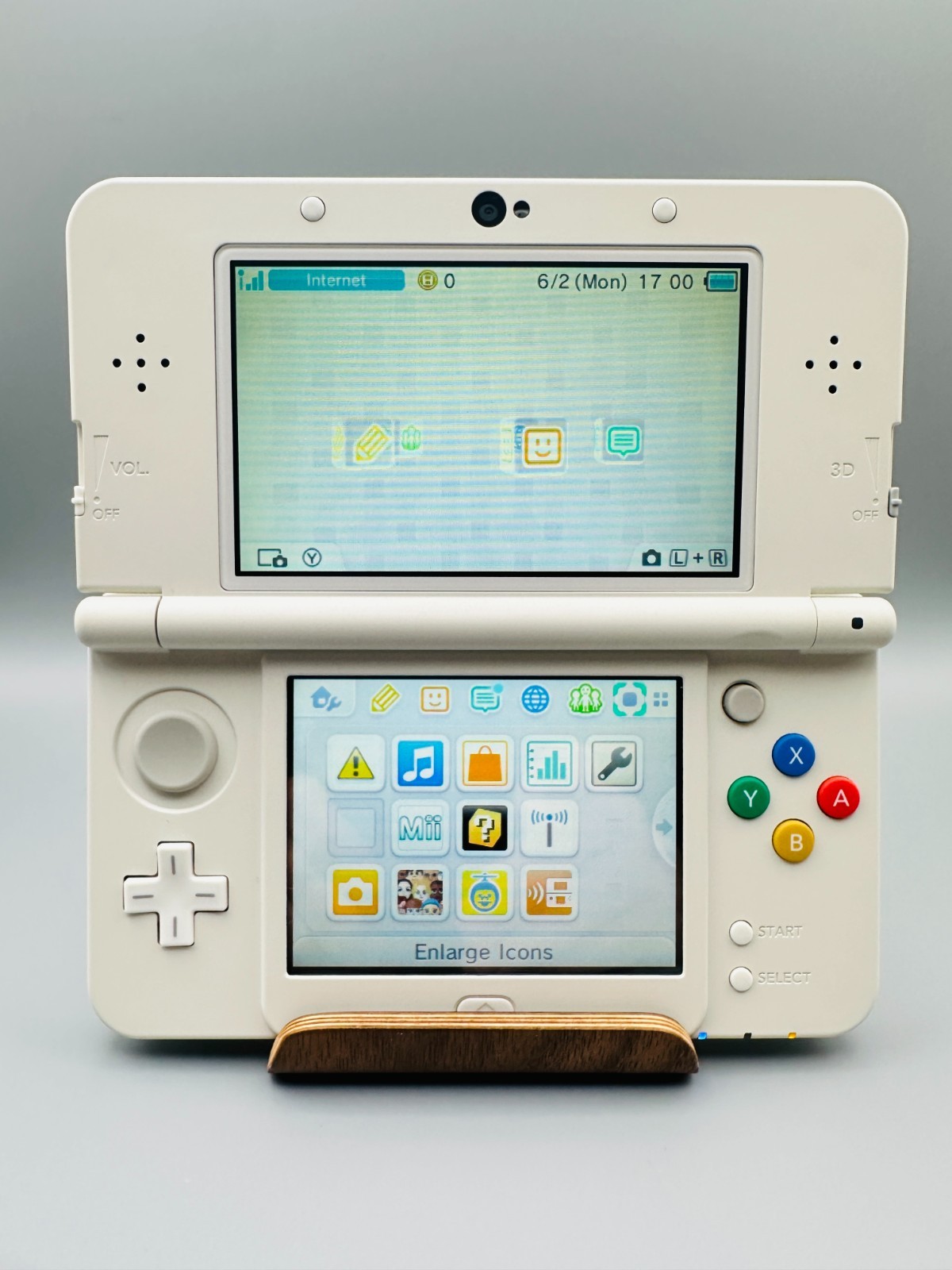 Nintendo New 3DS | White | Smash Bros | 128GB | Excellent Condition