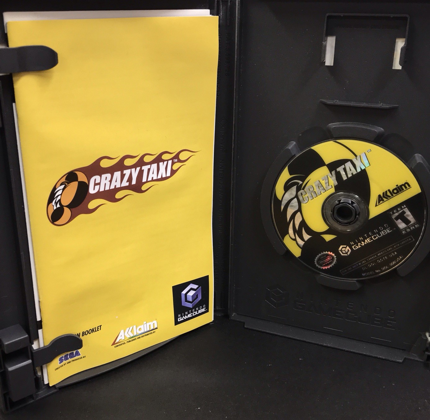 Crazy Taxi Complete Nintendo GameCube, 2001, NTSC, Manual Included, CIB